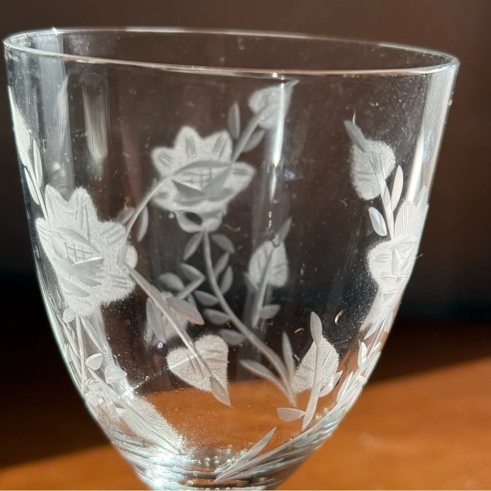 Antique‎ floral etched wine glass